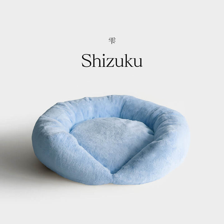 Care Luxe（ケアリュクス）雫｜清潔感とやさしさを感じる水色の日本製ペットベッド｜爽やかで落ち着いた雰囲気に